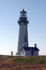 Yaquina Head Lighthouse (115kb)